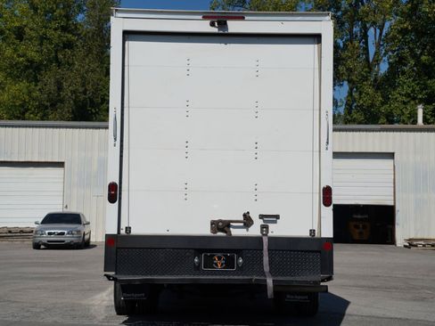 Used 2022 Ford Transit 350 DRW RWD image 8