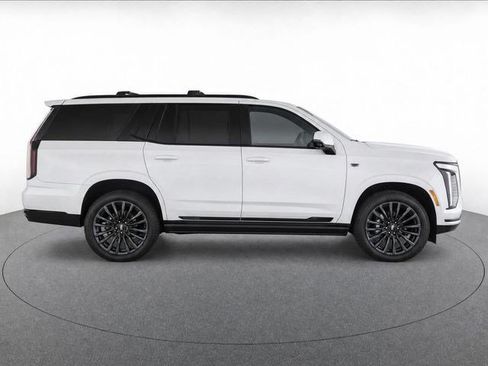 Used 2025 Cadillac Escalade Sport Platinum AWD/4WD image 2