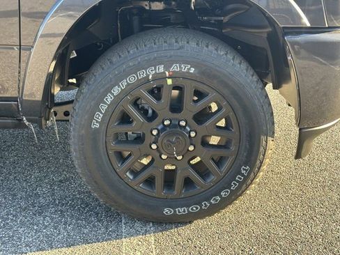 New 2025 RAM 2500 Limited image 14