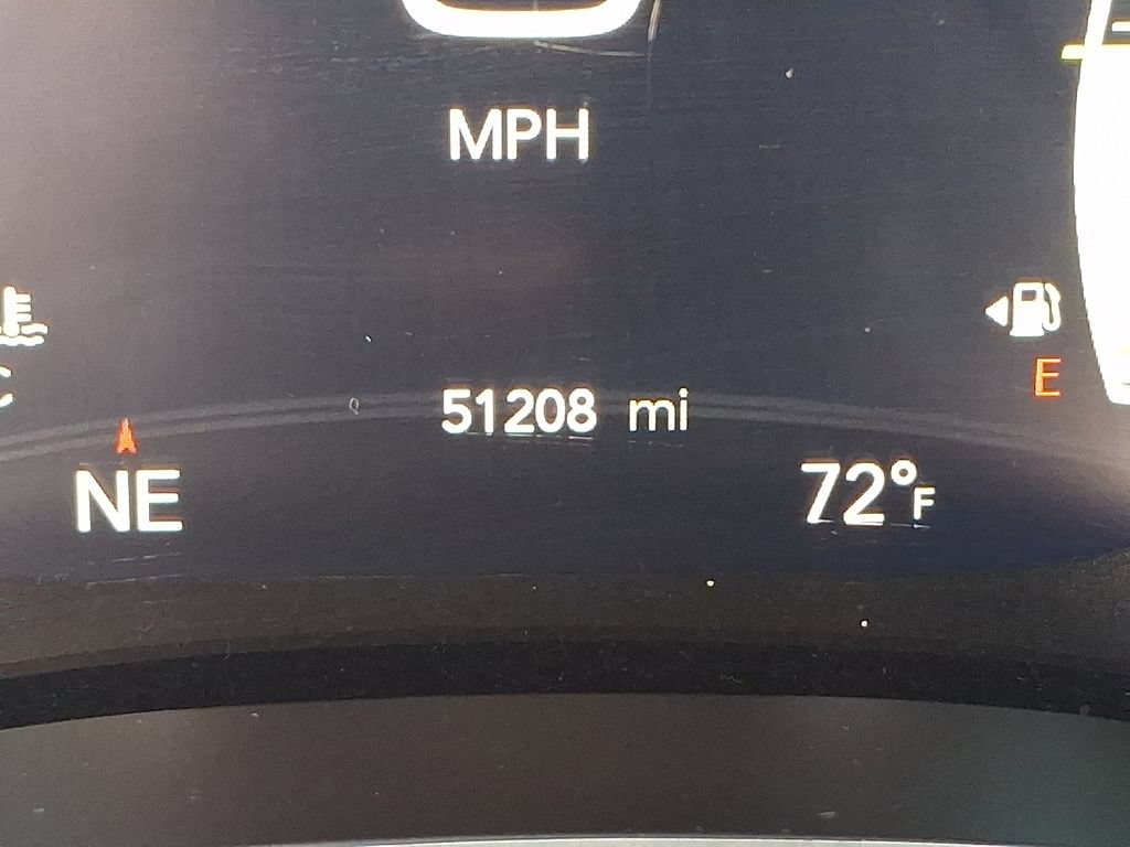 Used 2023 Chrysler Pacifica Touring-L FWD image 20