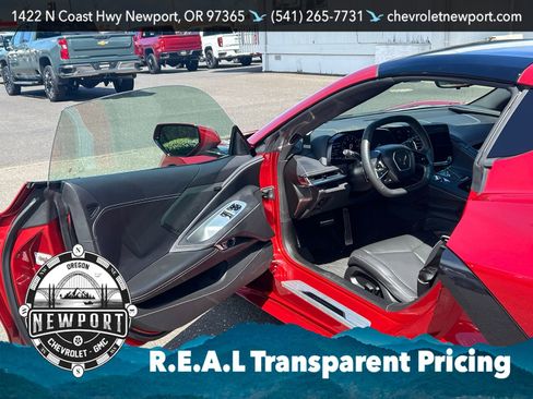 Used 2024 Chevrolet Corvette Stingray Coupe RWD image 15