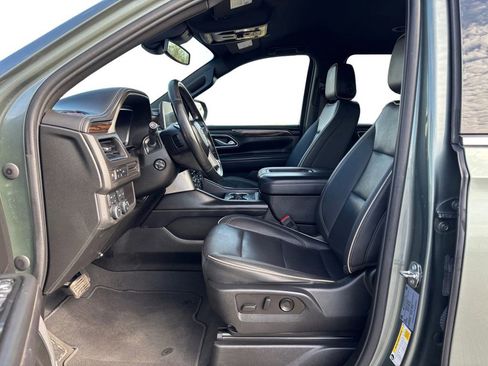 Used 2023 Chevrolet Suburban Premier image 14