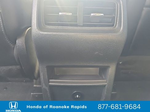 Used 2024 Ford Edge SEL AWD/4WD image 18