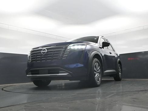 Used 2026 Nissan Pathfinder SL FWD image 26