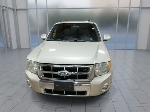Used 2010 Ford Escape Limited image 3