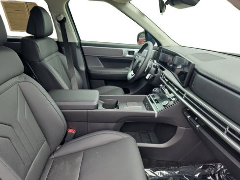 Used 2026 Hyundai Santa Fe SEL w/ Tow & Go Package FWD image 15