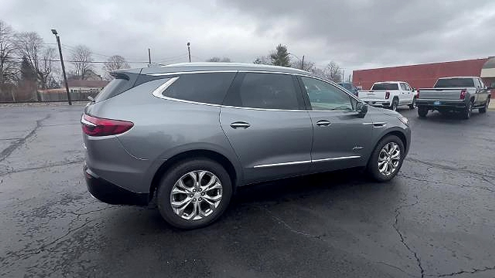 Certified 2018 Buick Enclave Avenir w/ Avenir Technology Package AWD/4WD image 8