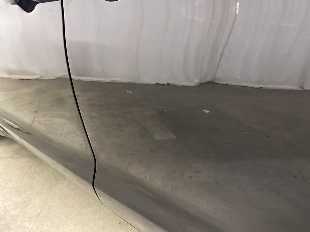 Used 2024 Chrysler Pacifica Touring-L FWD image 31