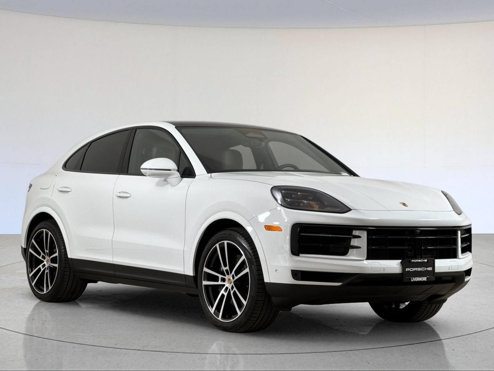 Certified 2026 Porsche Cayenne Coupe AWD/4WD image 10