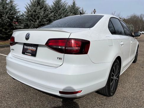 Used 2016 Volkswagen Jetta Sport image 37