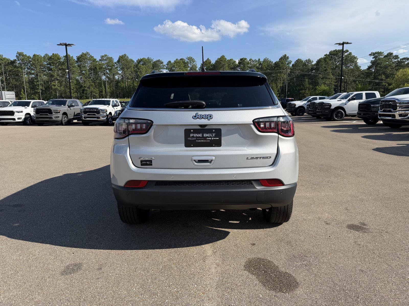 Certified 2025 Jeep Compass Limited AWD/4WD image 5