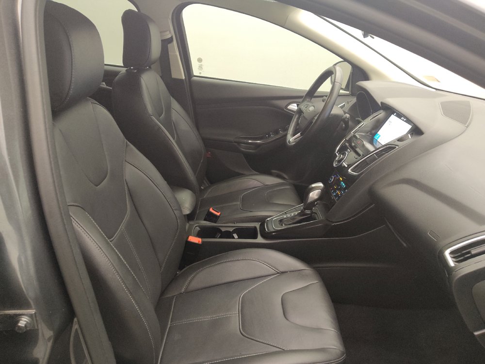 Used 2018 Ford Focus Titanium FWD image 21
