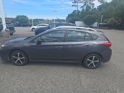 Used 2022 Subaru Impreza 2.0i Premium AWD/4WD image 8