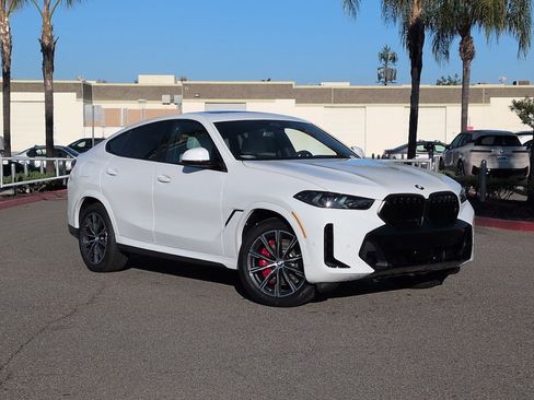 New 2026 BMW X6 xDrive40i w/ Climate Comfort Package image 2