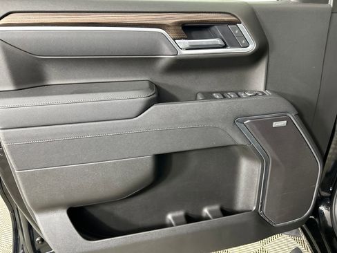 Used 2025 Chevrolet Silverado 1500 RST w/ Convenience Package II image 12