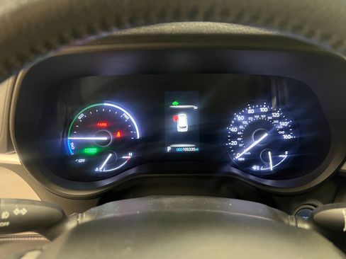 Used 2021 Toyota Sienna XLE w/ XLE Plus Package image 36