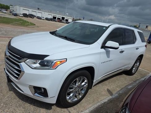 Used 2021 Chevrolet Traverse High Country w/ LPO, Floor Liner Package image 2
