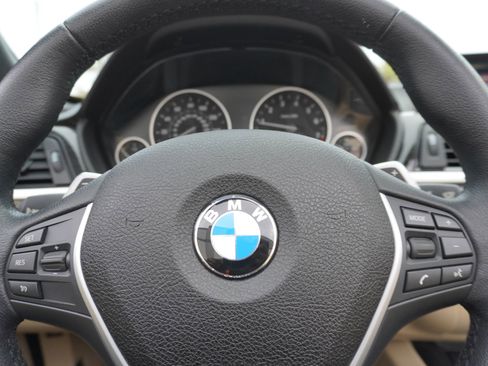 Used 2014 BMW 435i Convertible image 23