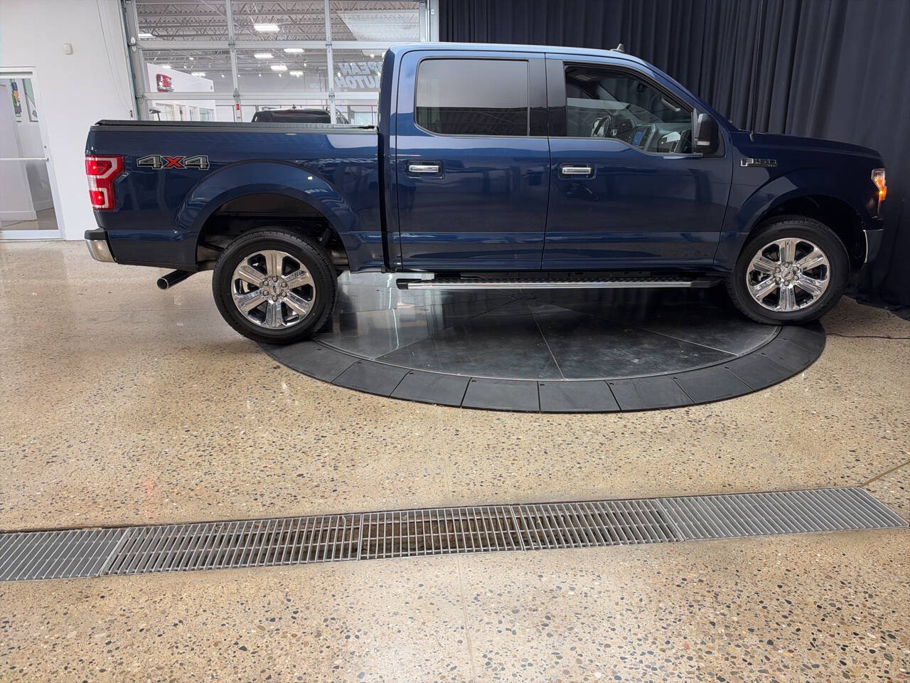 Used 2020 Ford F150 XLT w/ Equipment Group 302A Luxury AWD/4WD image 5