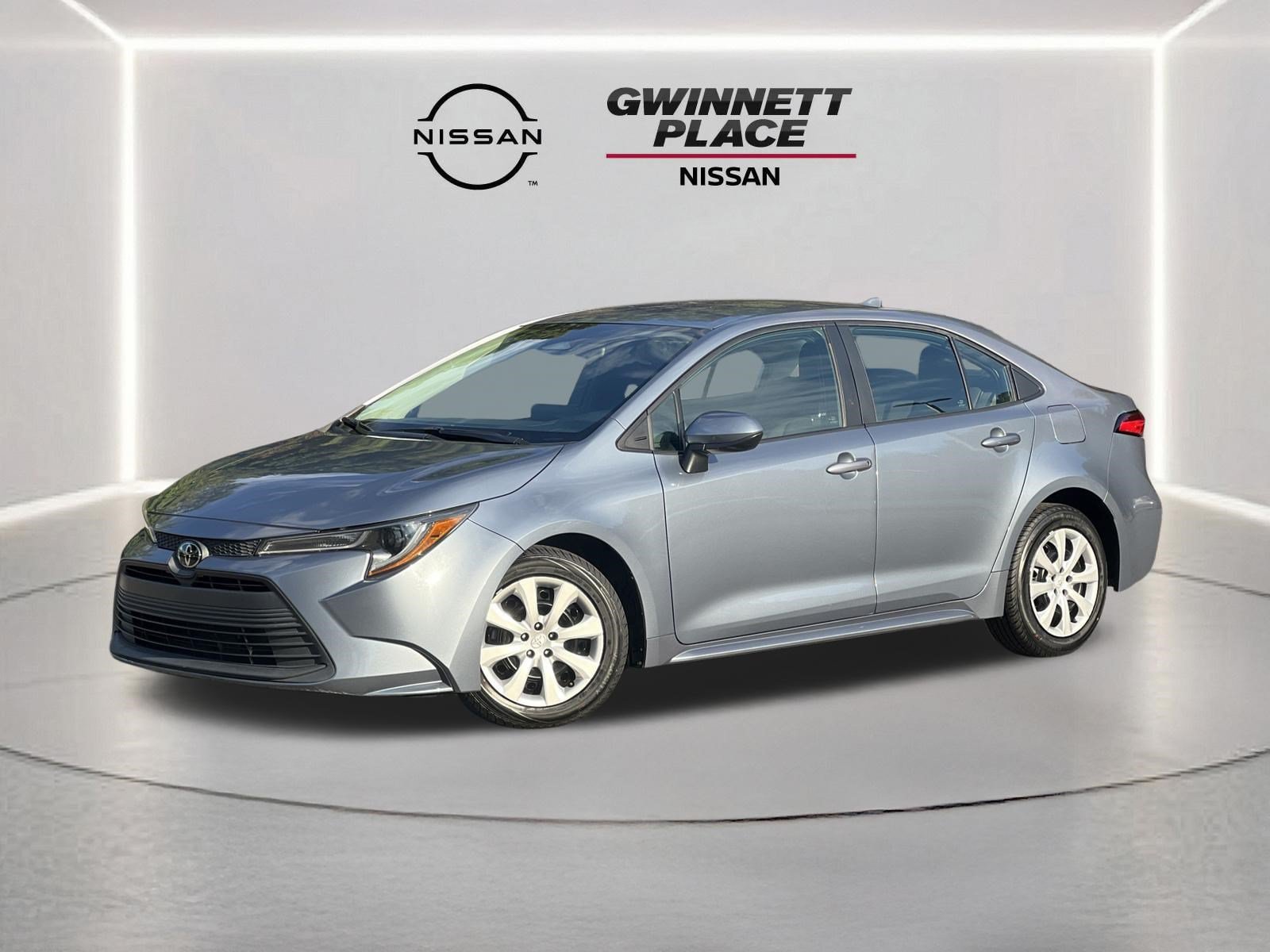 Used 2024 Toyota Corolla LE FWD image 1