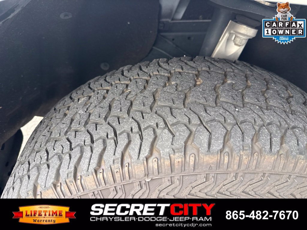 Used 2022 Jeep Grand Cherokee Laredo X AWD/4WD image 26
