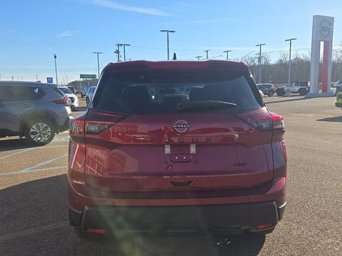 New 2026 Nissan Pathfinder SL image 6