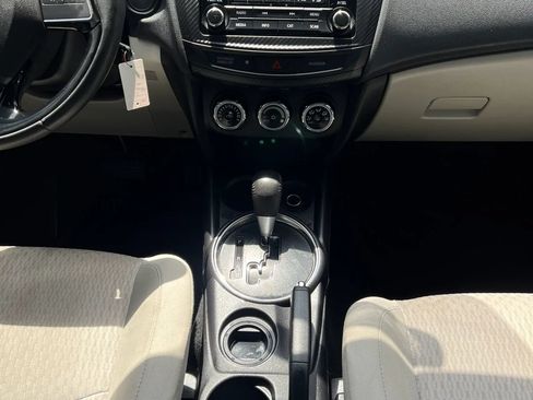 Used 2017 Mitsubishi Outlander Sport ES FWD image 11