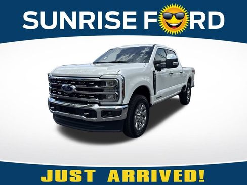 Used 2024 Ford F350 Lariat w/ Lariat Ultimate Package AWD/4WD image 1
