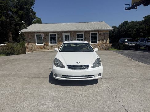 Used 2005 Lexus ES 330 FWD image 2
