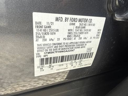 Used 2022 Ford Explorer Limited w/ Equipment Group 301A RWD image 14