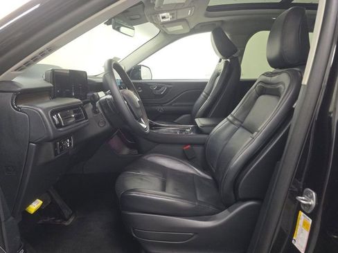 Used 2025 Lincoln Aviator Reserve w/ Jet Appearance Package AWD/4WD image 6