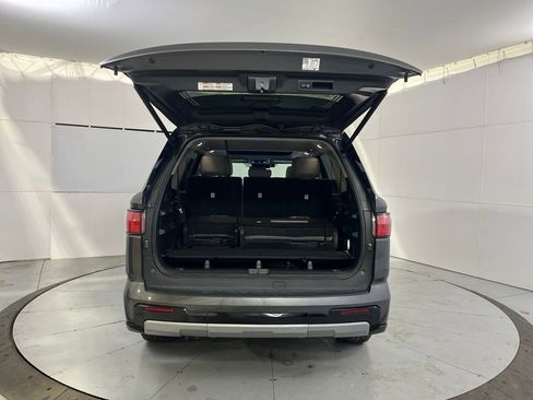 Used 2023 Toyota Sequoia Limited image 13