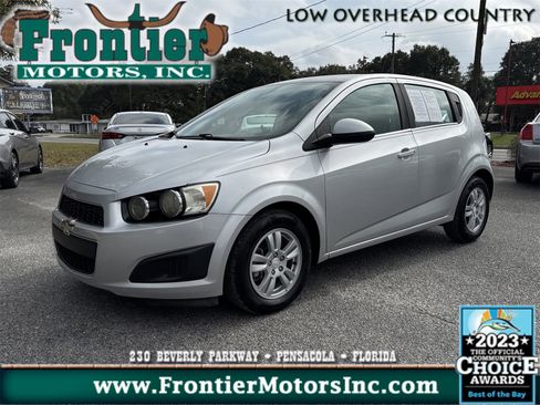 Used 2015 Chevrolet Sonic LT image 1