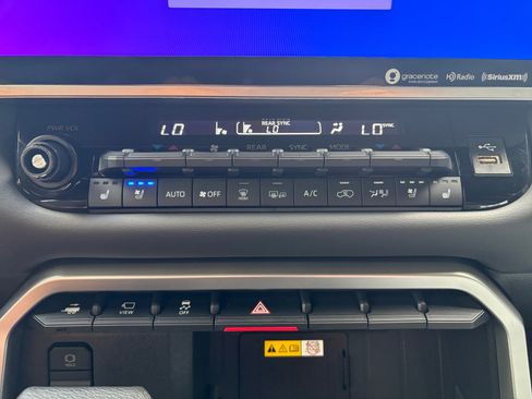 Used 2023 Toyota Sequoia Platinum RWD image 17