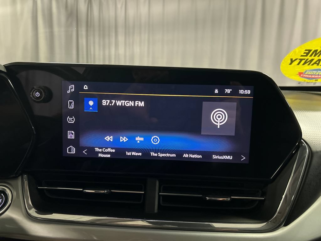 Used 2025 Chevrolet Trax LT w/ LT Convenience Package FWD image 15
