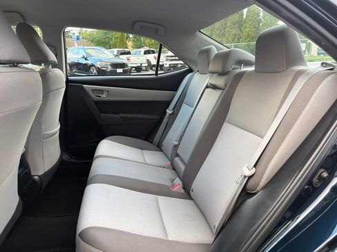Used 2017 Toyota Corolla LE w/ Carpet Mat Package (TMS) FWD image 10