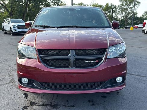 Used 2019 Dodge Grand Caravan SE FWD image 8