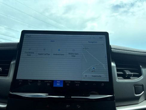 Used 2023 Ford Expedition Max XLT image 21