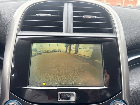 Used 2015 Chevrolet Malibu LT w/ Power Convenience Package FWD image 23