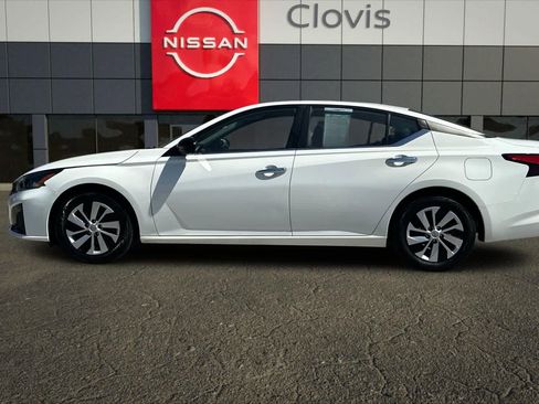 Used 2024 Nissan Altima 2.5 S FWD image 6