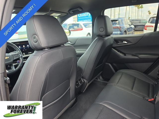 Used 2025 Chevrolet Equinox LT w/ Convenience Package II FWD image 11