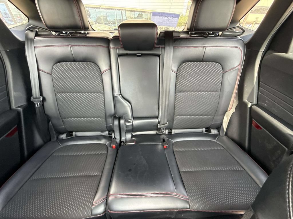 Used 2025 Ford Escape ST-Line FWD image 24