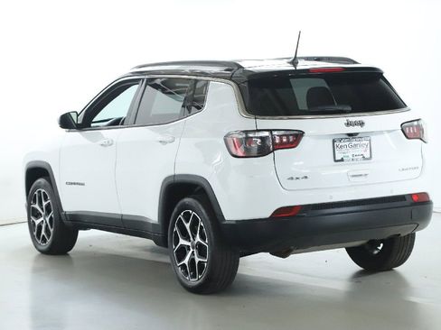 Used 2025 Jeep Compass Limited AWD/4WD image 39