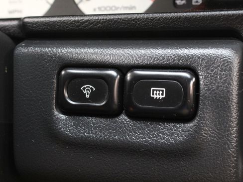 Used 1992 Nissan Maxima SE image 46