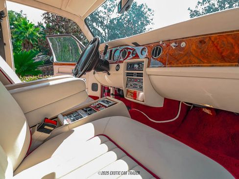 Used 1993 Rolls-Royce Silver Spur II image 34