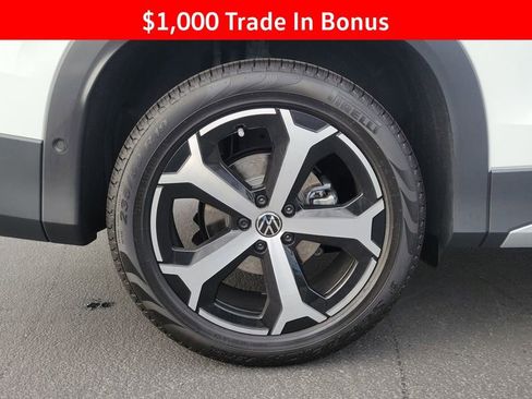 New 2026 Volkswagen Tiguan SE FWD image 26