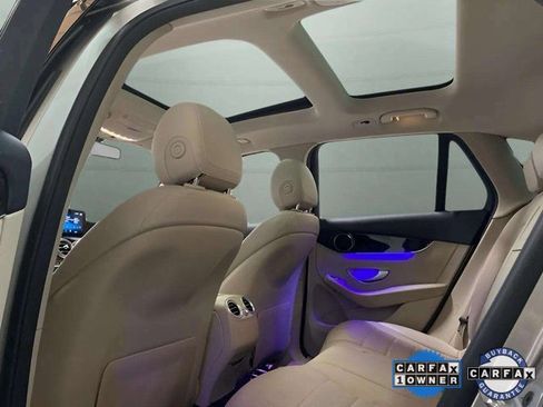 Used 2021 Mercedes-Benz GLC 300 image 27