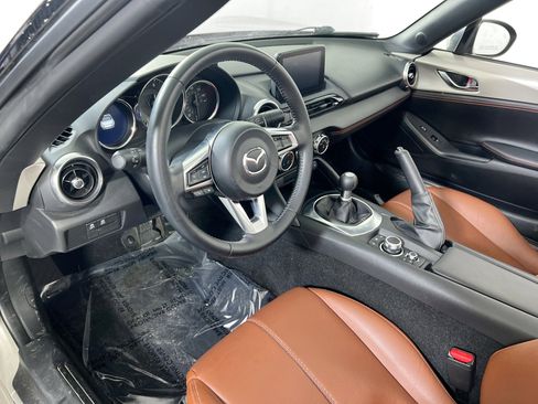 Used 2022 MAZDA MX-5 Miata Grand Touring image 9