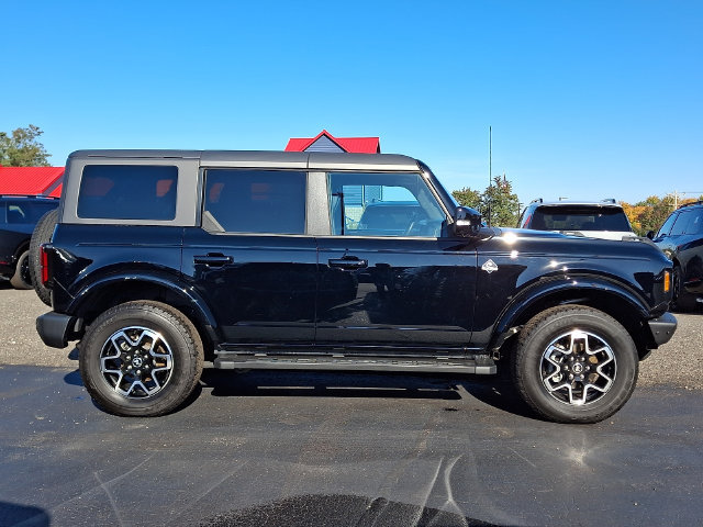 Used 2023 Ford Bronco Outer Banks AWD/4WD image 7