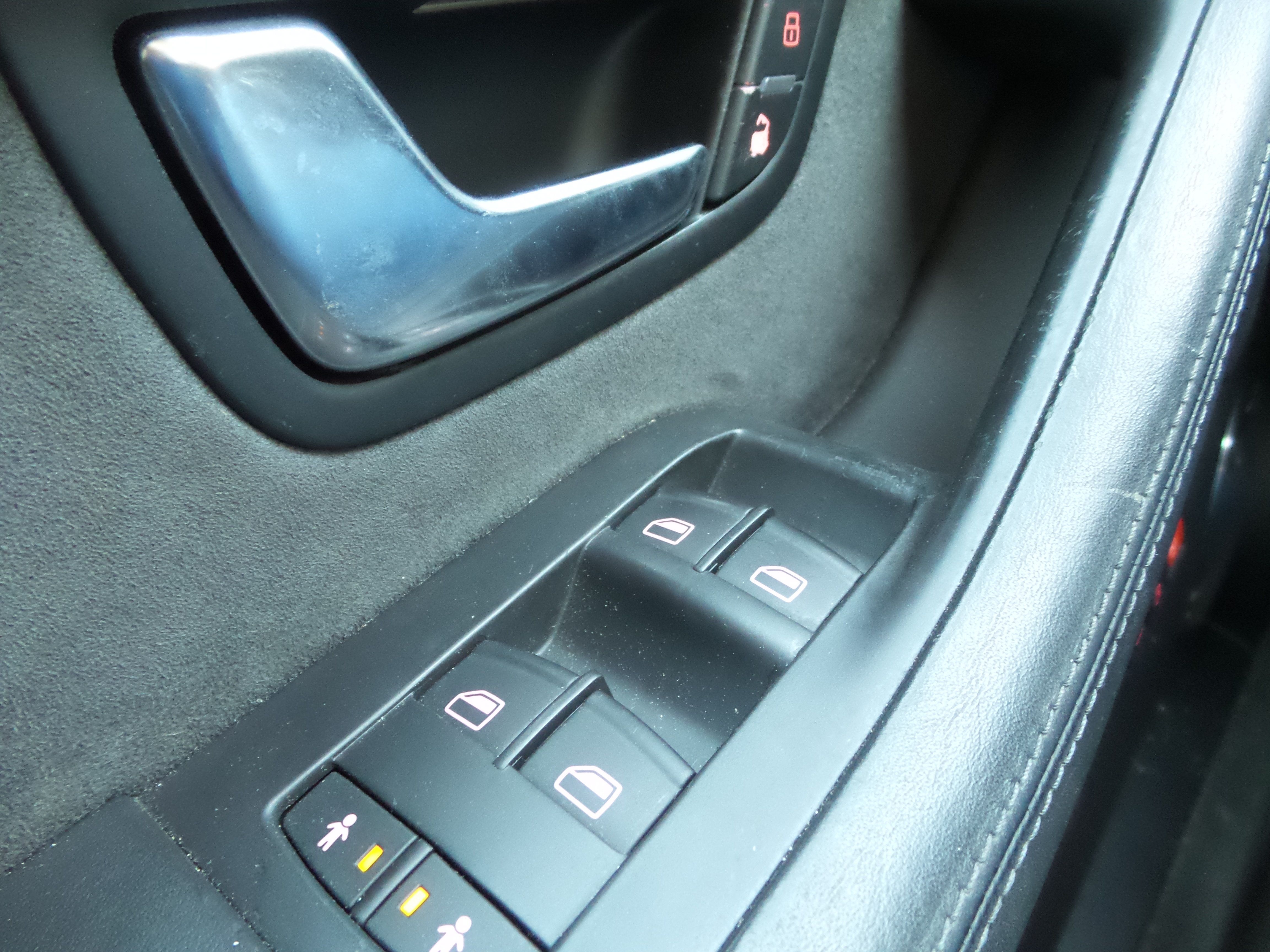 Used 2009 Audi S8 AWD/4WD image 36